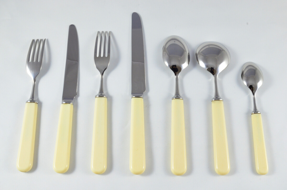 New Fantastic Genuine Cream Handle 7 Piece Place Setting Mirror Finish Made In Sheffield England - Image 2