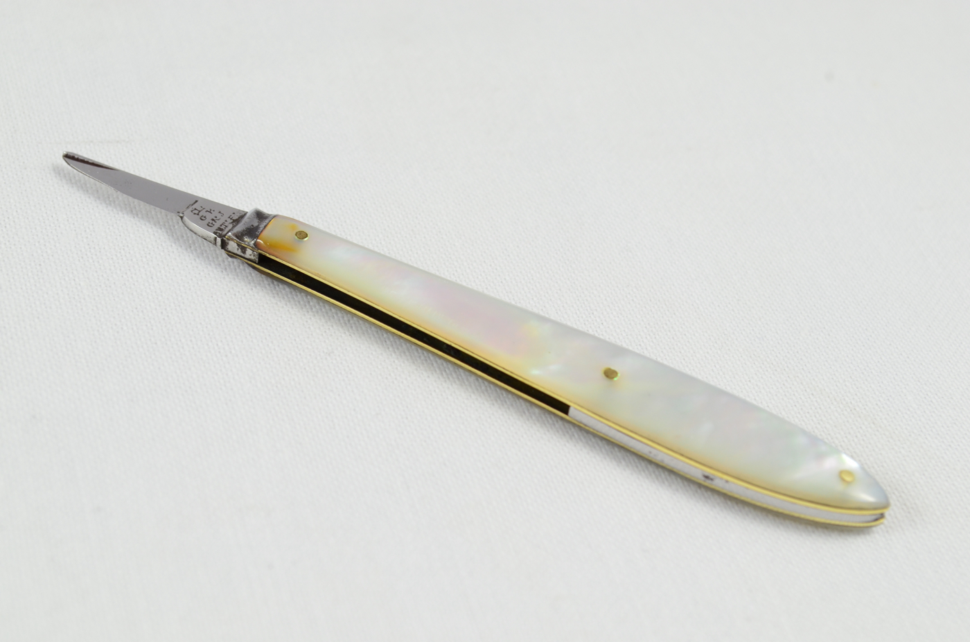 G&J Quill Knife With Mother Of Pearl Scales