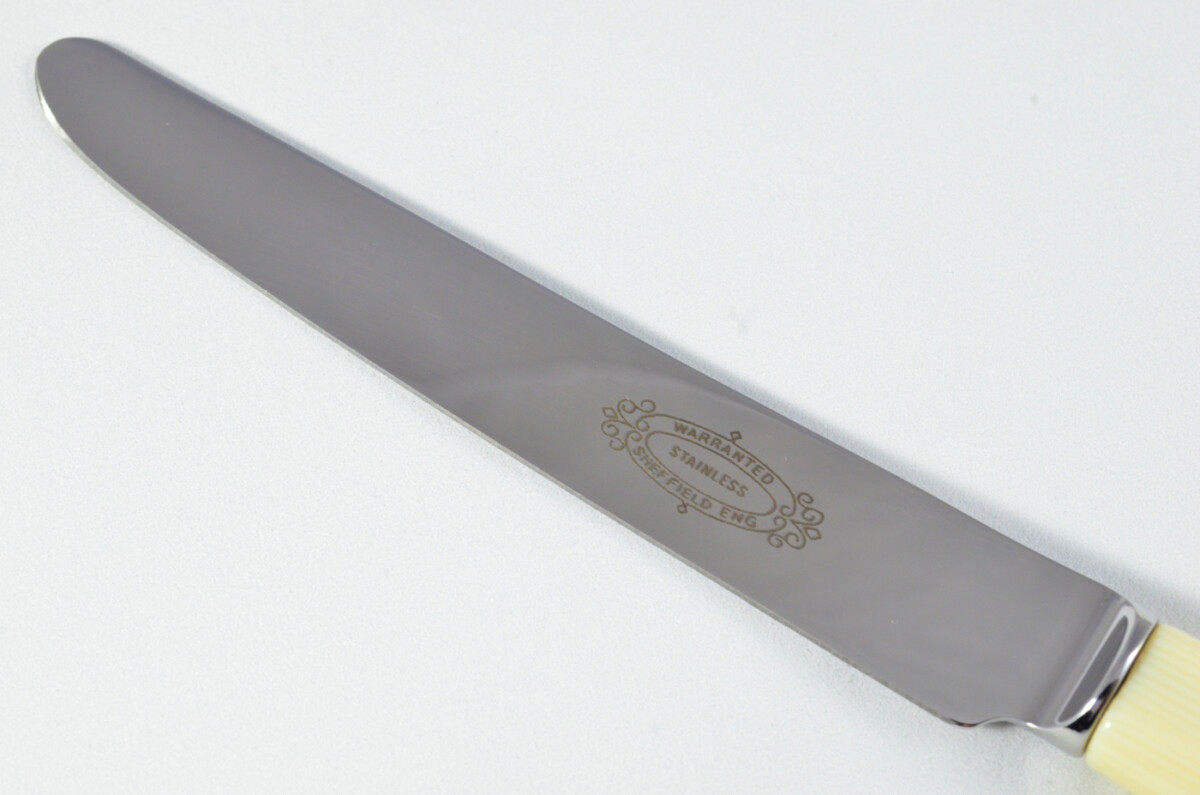 New Fantastic Genuine Cream Handle Dessert Knife Mirrored Finish Made In Sheffield England - Image 2