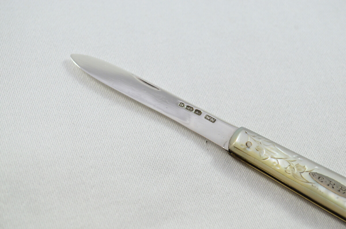 Birmingham William Neale Silver Bladed Mother Of Pearl Scaled Pen/Fruit Knife 1887 - Image 3