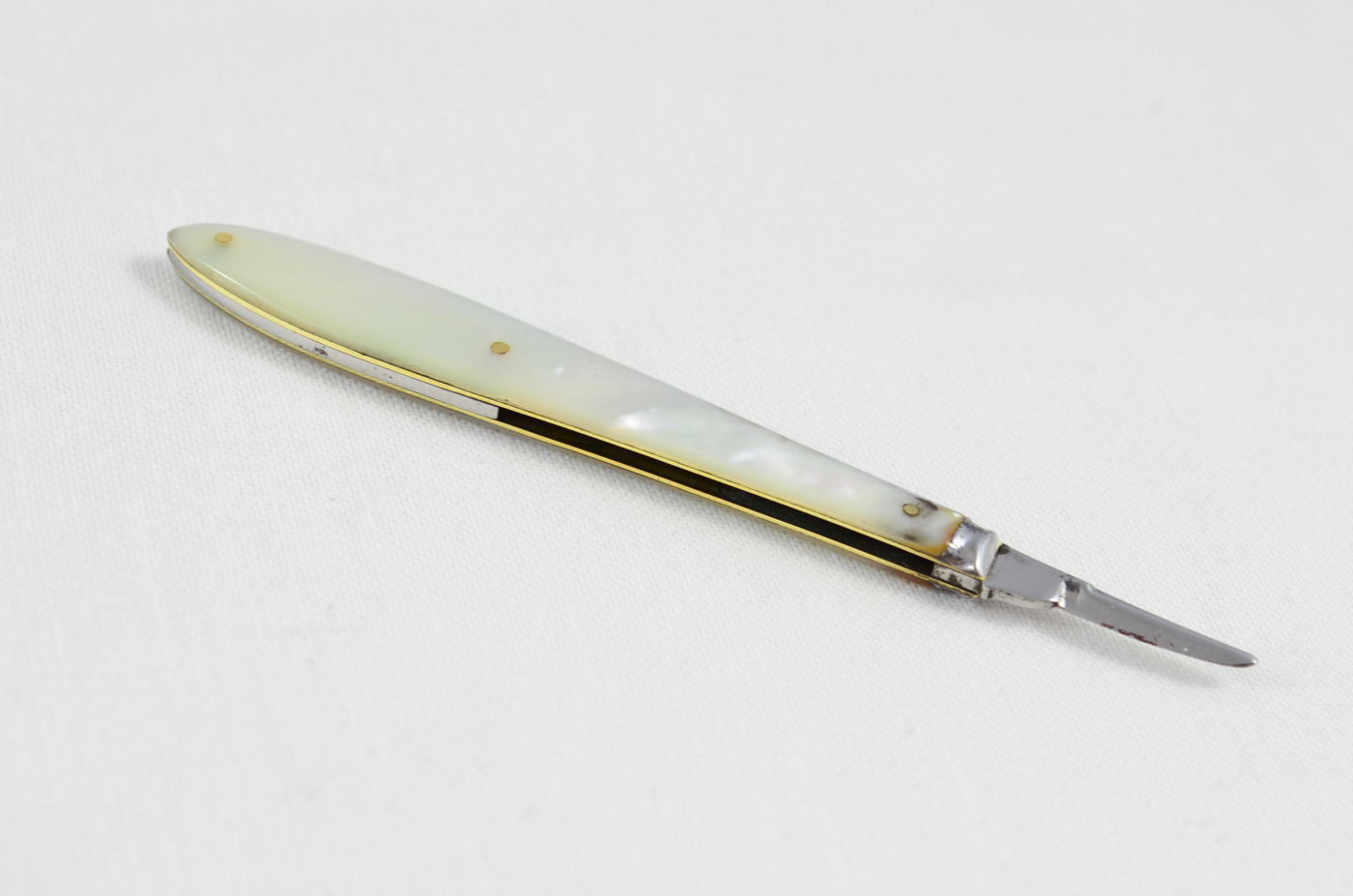 G&J Quill Knife With Mother Of Pearl Scales - Image 4