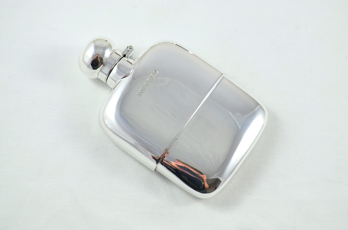 A Sterling Silver RARE JUBILEE ASSAY Square Hip Flask 4oz Bayonet Top With Cup Hallmarked 2023 - Image 4
