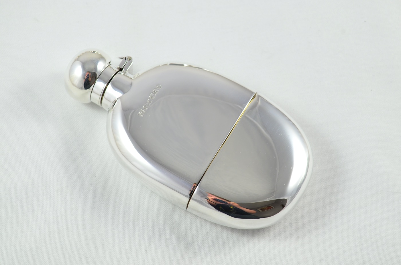 A Sterling Silver RARE JUBILEE ASSAY Oval Hip Flask 4oz Bayonet Top With Cup Hallmarked 2025 - Image 6