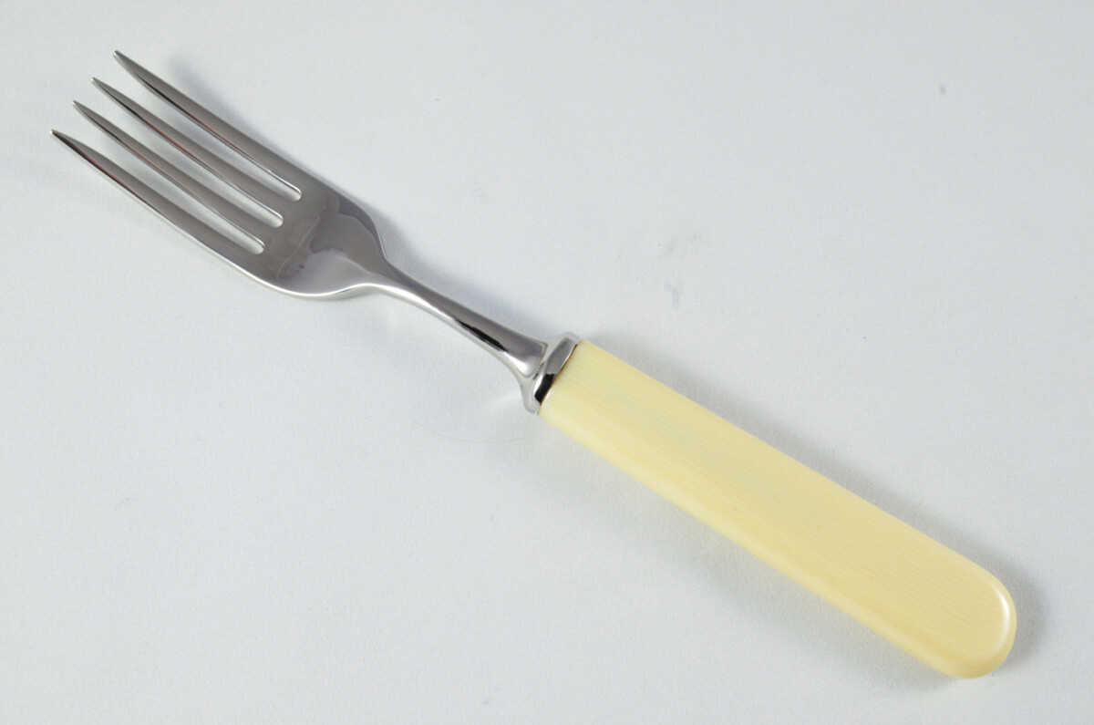 New Fantastic Genuine Cream Handle Table Fork Mirrored Finish Made In Sheffield England