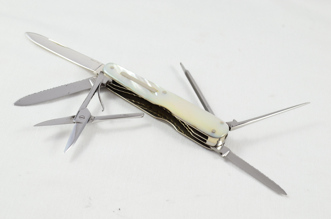 Ultra Rare IXL Wostenholme Mother of Pearl Handled 6 Piece Pen Knife Sheffield c.1940