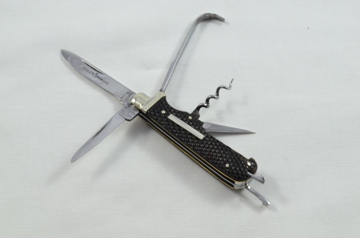 Amazing D Galloway Sportsman's Pen/Pocket Knife Buffalo Jigged Horn Scales c.1890