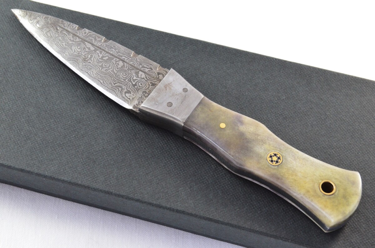 Unique New Genuine Damascus Steel Bespoke Full Tang Camel Bone Handle Sheffield Sgian Dubh with Leather Sheath Gift Boxed