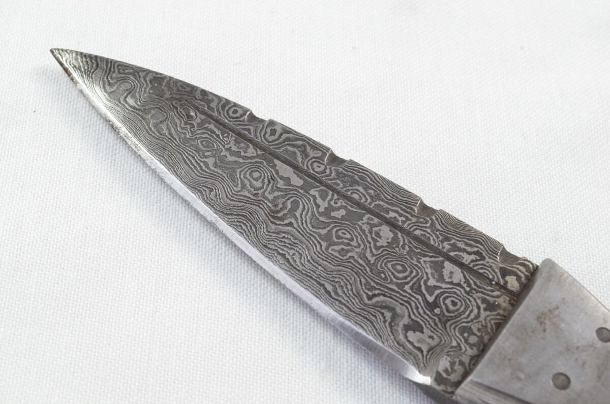Unique New Genuine Damascus Steel Bespoke Full Tang Camel Bone Handle Sheffield Sgian Dubh with Leather Sheath Gift Boxed - Image 4
