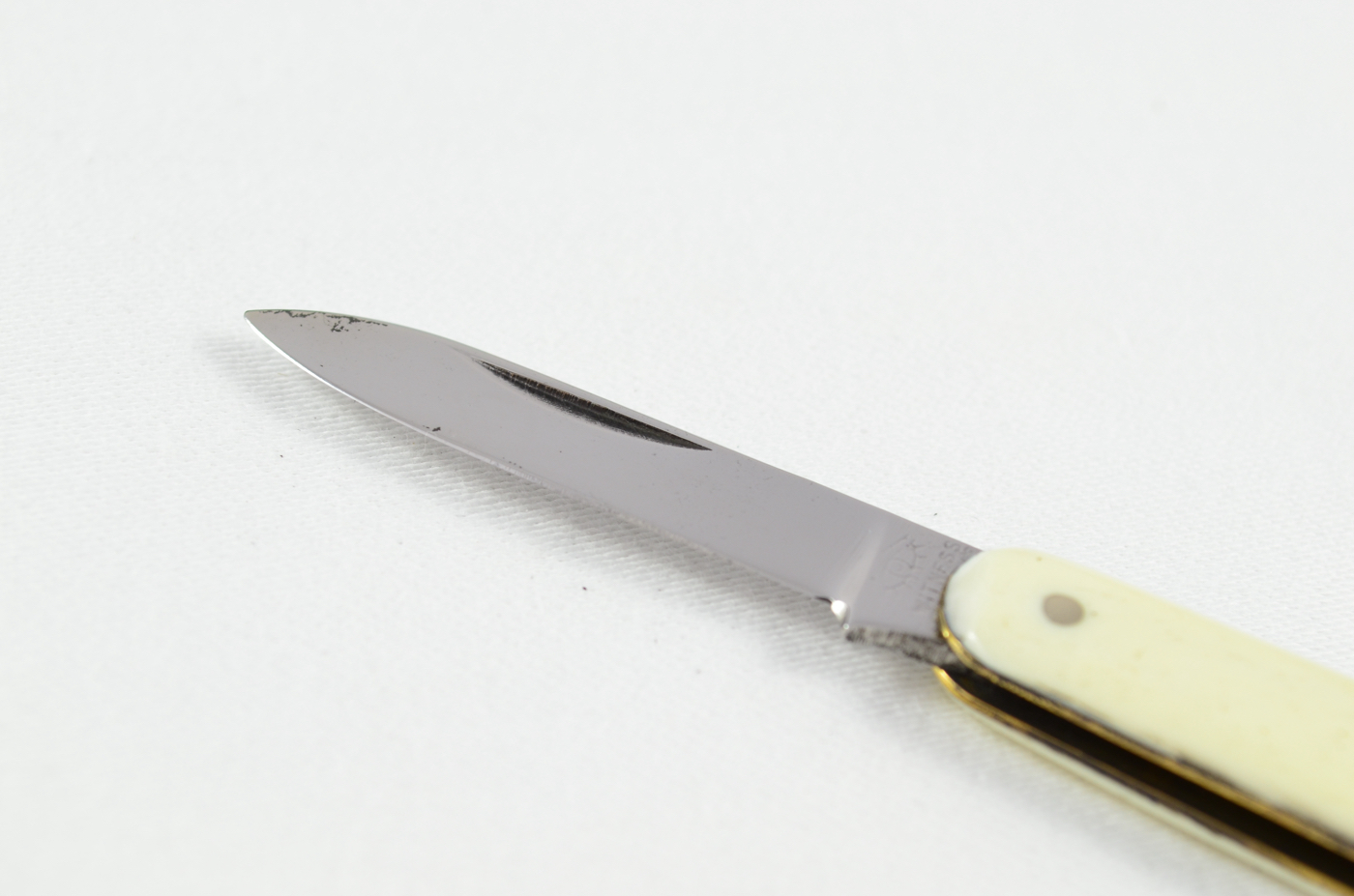 T.E.W Plastic Imitation Ivory Handled Pen Knife Sheffield c.1960 - Image 2
