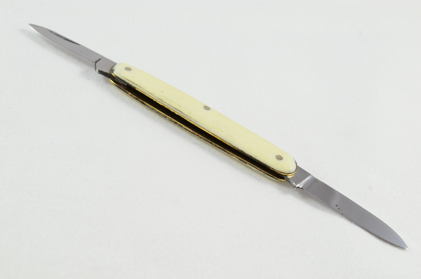 T.E.W Plastic Imitation Ivory Handled Pen Knife Sheffield c.1960 - Image 4