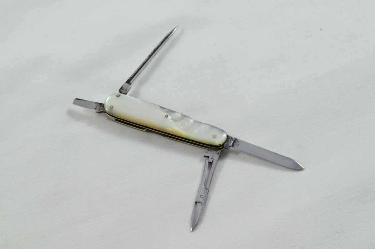 Antique 4 Piece Hand Restored Mother Of Pearl Pen/Pocket Knife c1900 - Sheffield - Hibbert & Son - Image 5