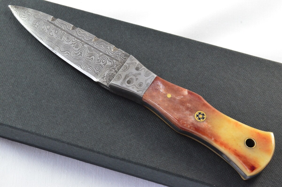 Unique New Genuine Damascus Steel Bespoke Full Tang Camel Bone Handle Sheffield Sgian Dubh with Leather Sheath Gift Boxed
