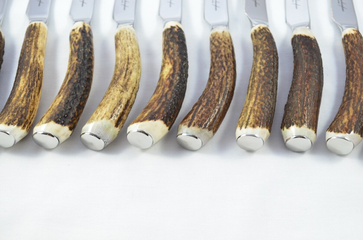 Buckingham Pattern - 12 Limited Edition Buckingham Pattern Genuine Stag/Antler Handle Steak Knives Made Sheffield England Cased - Image 10