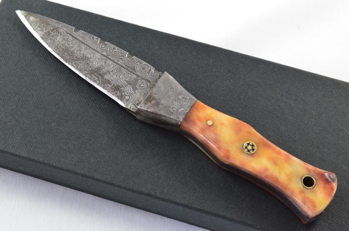 Unique New Genuine Damascus Steel Bespoke Full Tang Camel Bone Handle Sheffield Sgian Dubh with Leather Sheath Gift Boxed