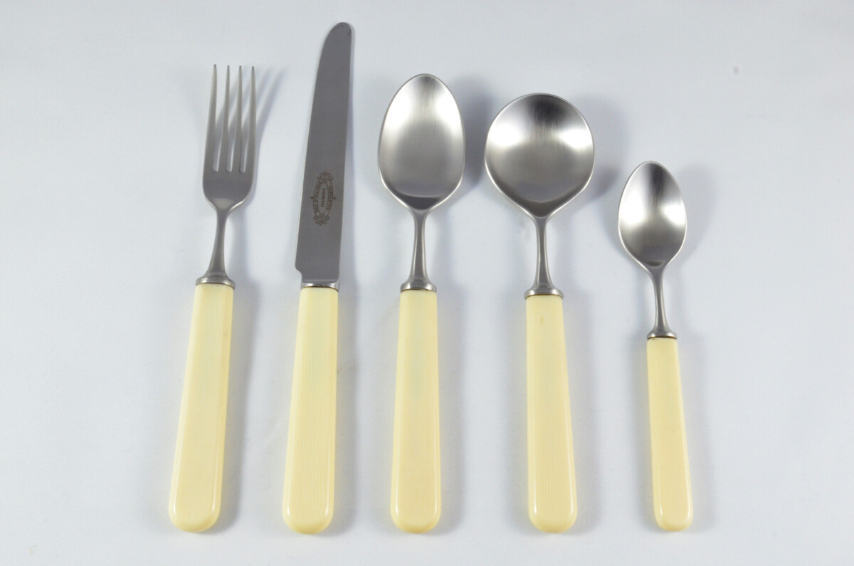 New Fantastic Genuine Cream Handle 5 Piece Place Setting Brushed Finish Made In Sheffield England