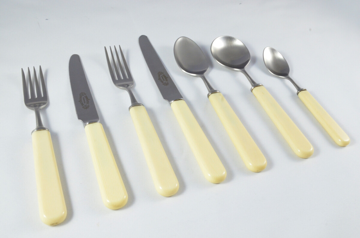 New Fantastic Genuine Cream Handle 7 Piece Place Setting Brushed Finish Made In Sheffield England - Image 3