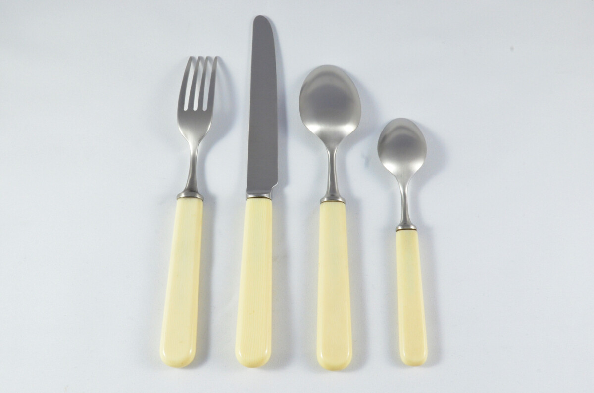 New Fantastic Genuine Cream Handle 4 Piece Place Setting Brushed Finish Made In Sheffield England - Image 2