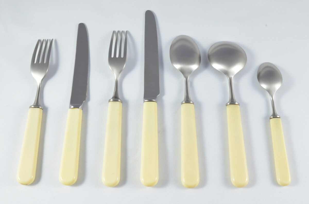 New Fantastic Genuine Cream Handle 7 Piece Place Setting Brushed Finish Made In Sheffield England - Image 2