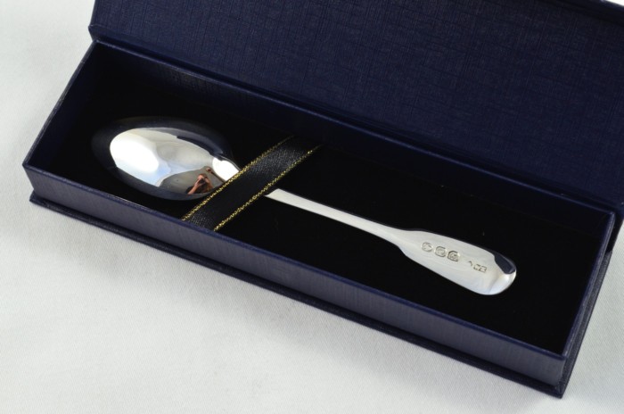 London Solid Silver Antique Christening Spoon - Old English Fiddle Pattern - Made in 1798 - Presentation Case - Image 2