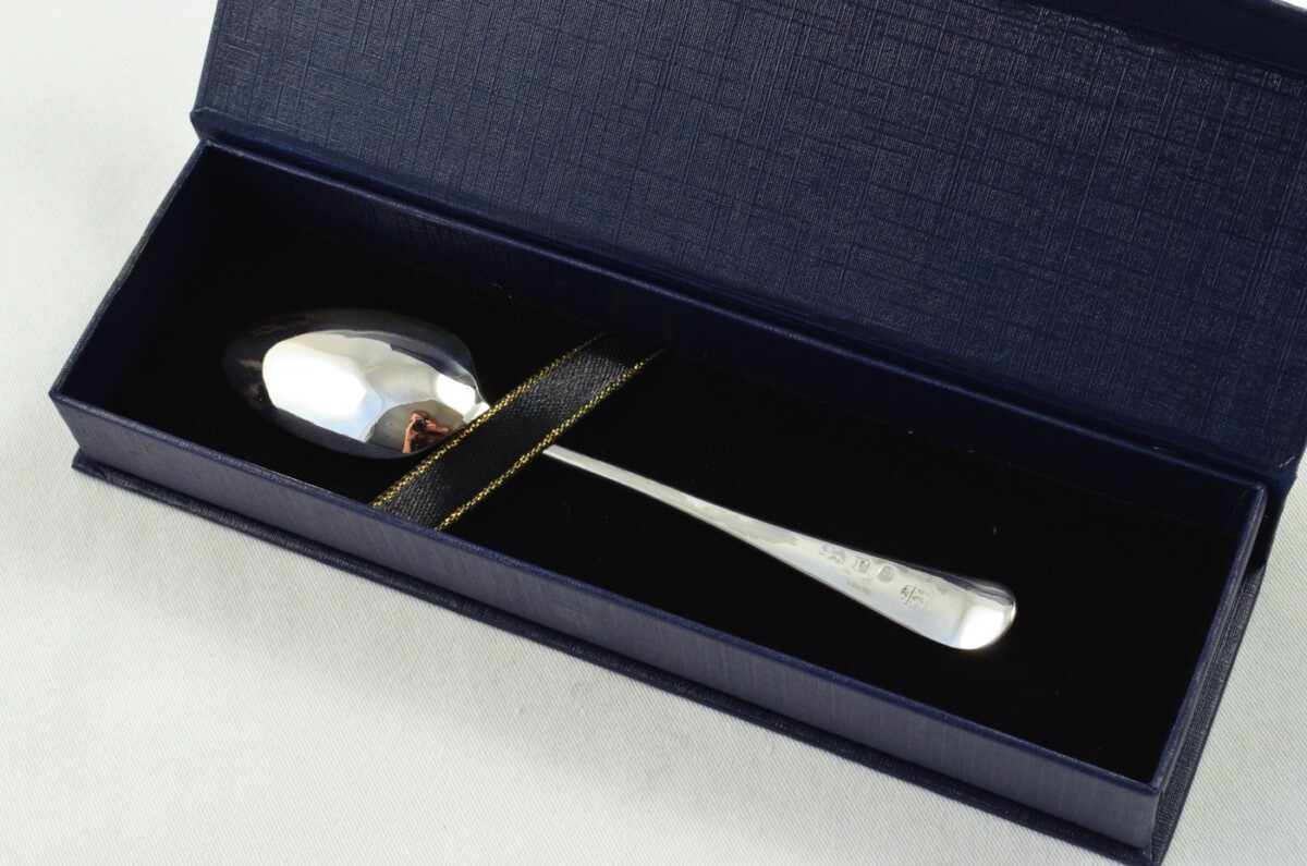 Bateman London Solid Silver Antique Christening Spoon - Old English Pattern - Made in 1801 - Presentation Case - Image 2