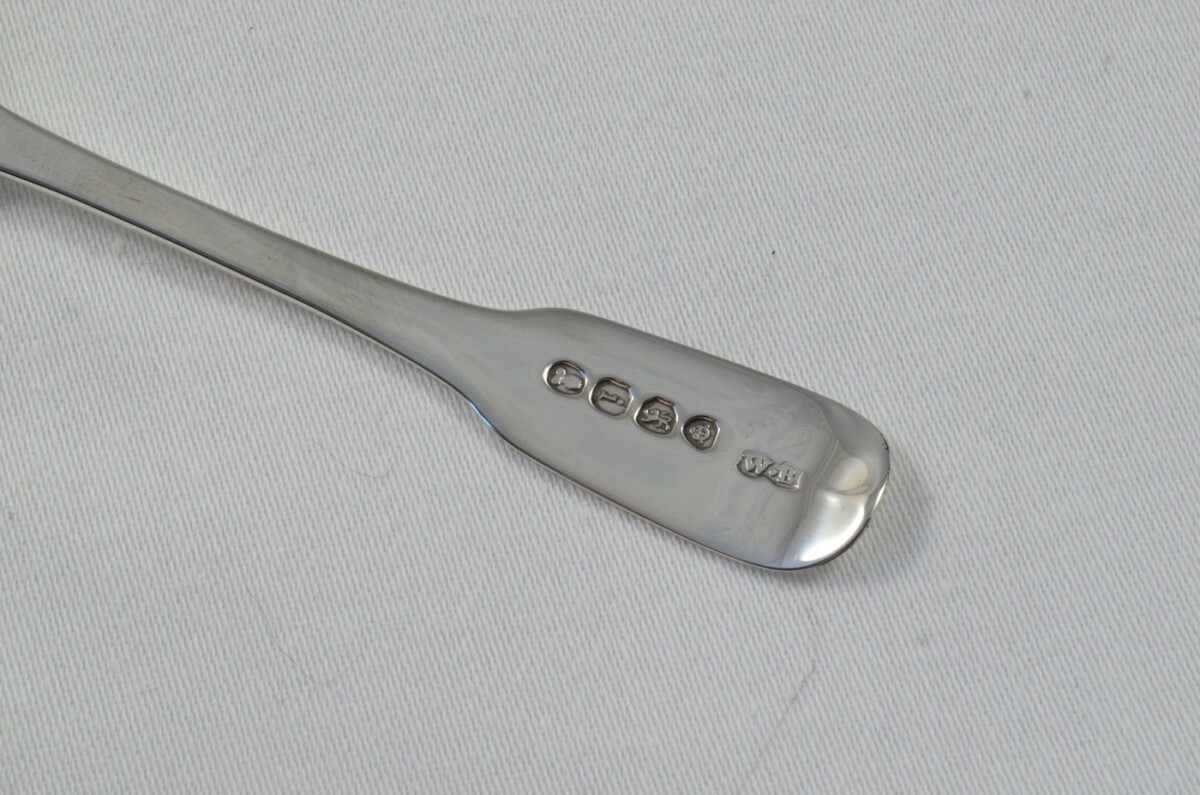 William Bateman London Solid Silver Antique Christening Spoon - Old English Fiddle Pattern - Made in 1824 - Presentation Case - Image 3