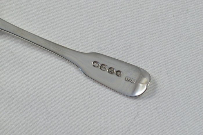 William Bateman London Solid Silver Antique Christening Spoon - Old English Fiddle Pattern - Made in 1824 - Presentation Case - Image 3