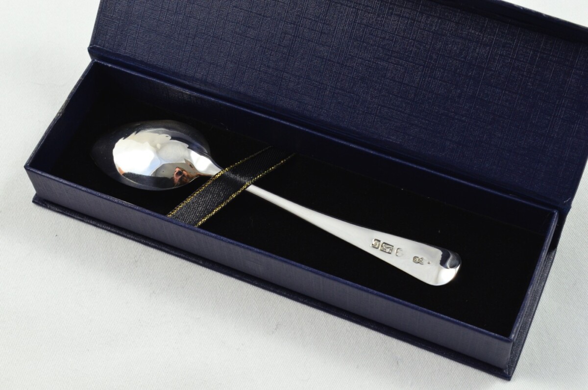 Sheffield Solid Silver Antique Christening Spoon - Old English Pattern - Made in 1825 - Presentation Case - Image 2