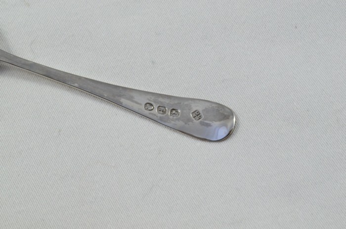 London Solid Silver Antique Christening Spoon - Irish Bright Cut - Made in 1810 - Presentation Case - Image 4