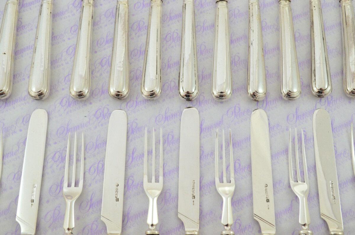 OLD ENGLISH 12 PAIRS STERLING SILVER HANDLED AND BLADED KNIVES & FORKS LONDON 1888 - Image 3