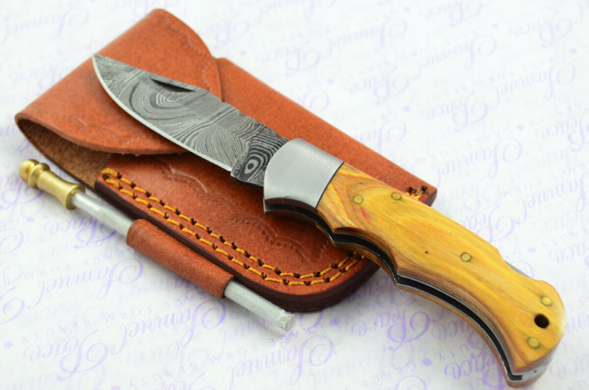 A Handmade Damascus Steel Pocket Knife - Oak Laminate Wood Scales