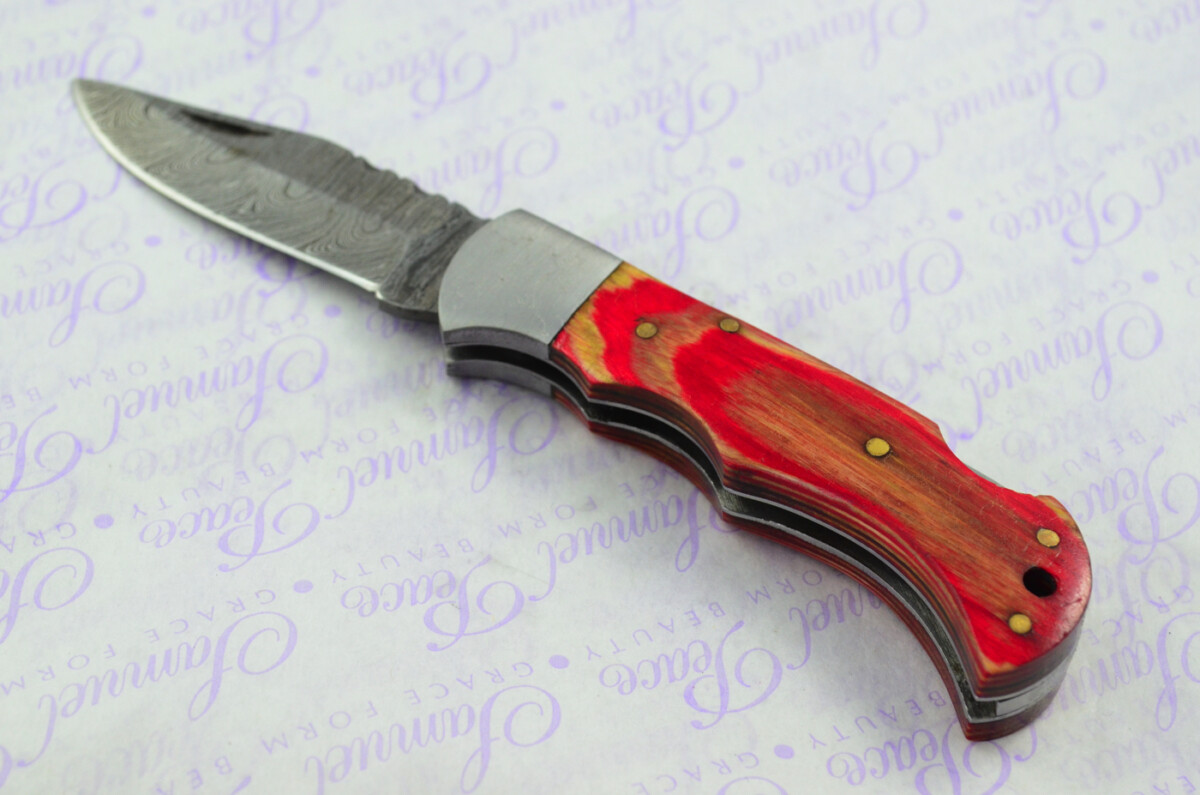 A Handmade Damascus Steel Pocket Knife - Red & Cream Laminate Wood Scales - Image 2