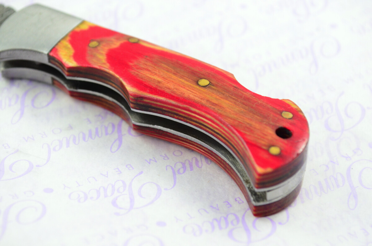 A Handmade Damascus Steel Pocket Knife - Red & Cream Laminate Wood Scales - Image 3
