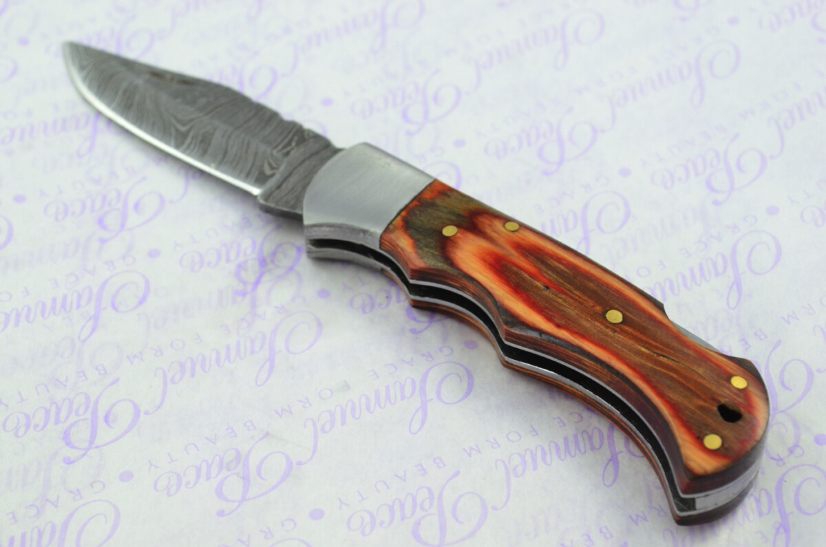 A Handmade Damascus Steel Pocket Knife - Brown Laminate Wood Scales - Image 2