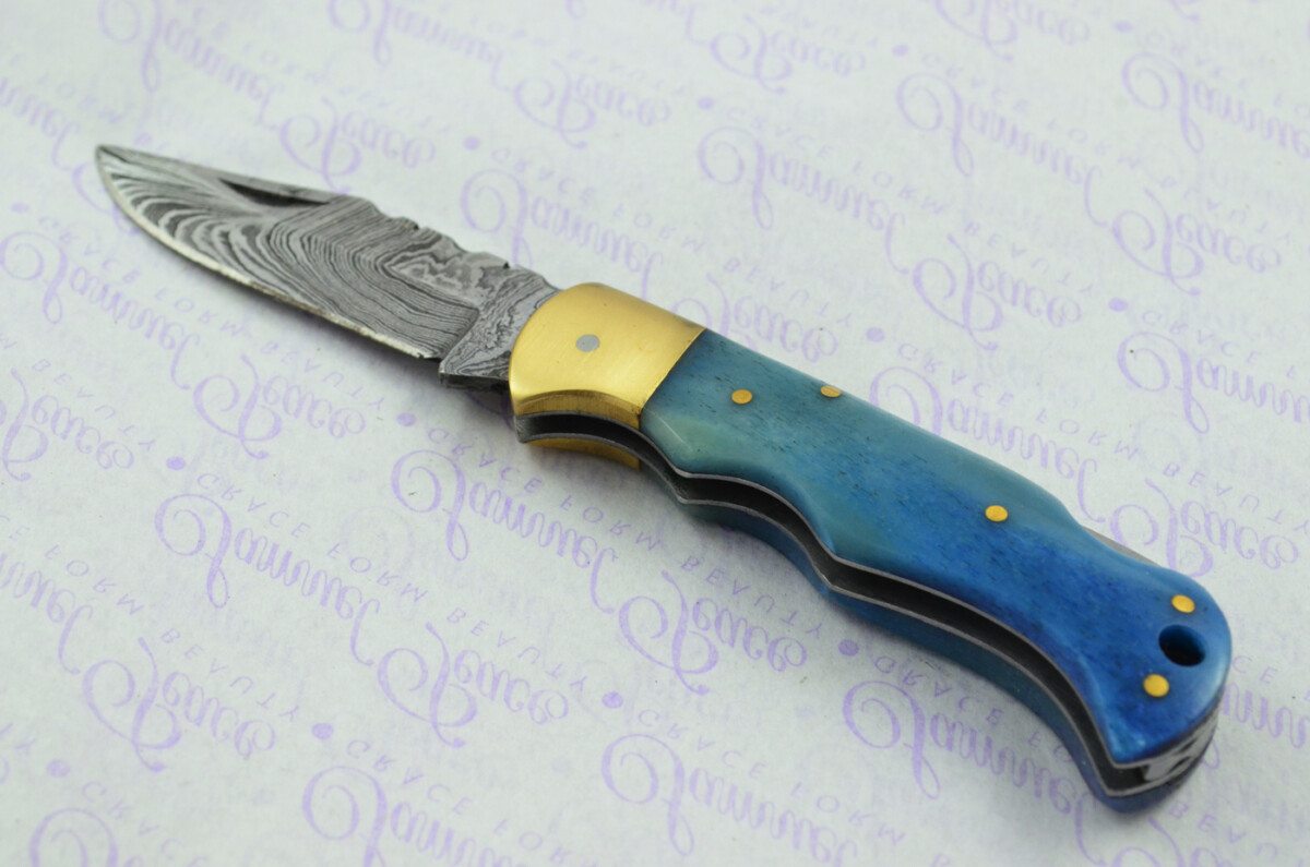 A Handmade Damascus Steel Pocket Knife - Blue Camel Scales - Image 2