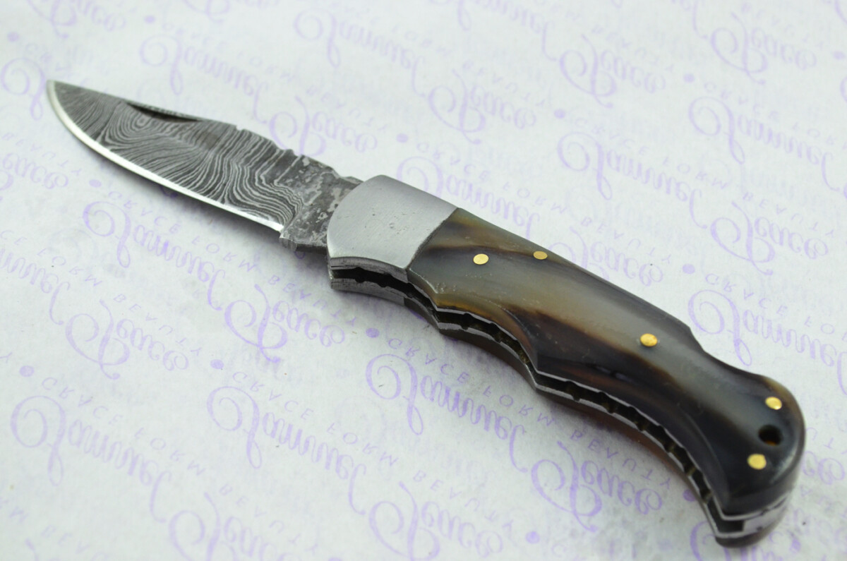 A Handmade Damascus Steel Pocket Knife - Buffalo Horn Scales - Image 2
