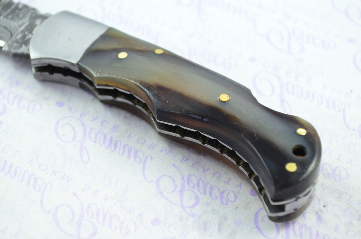 A Handmade Damascus Steel Pocket Knife - Buffalo Horn Scales - Image 3