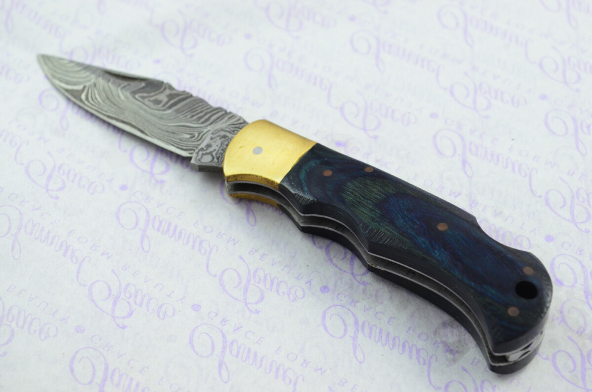 A Handmade Damascus Steel Pocket Knife - Teal Laminate Wood Scales - Image 2