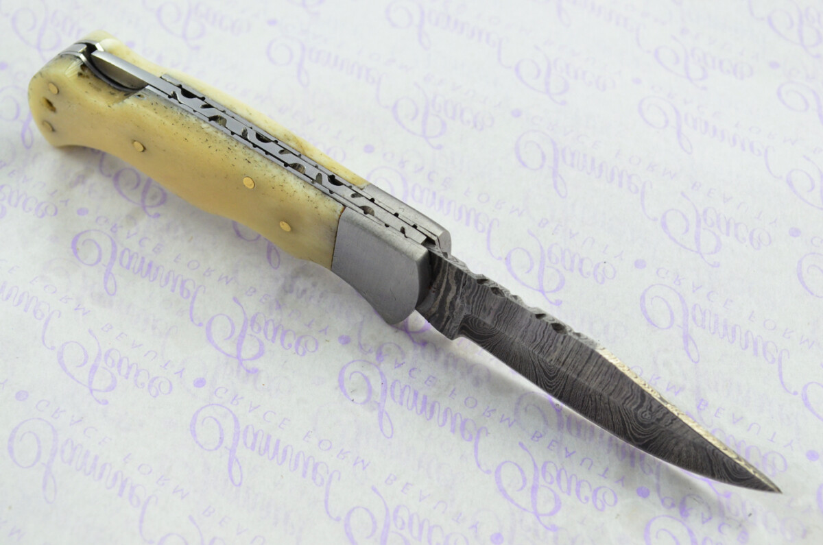 A Handmade Damascus Steel Pocket Knife - Camel Bone Scales - Image 5