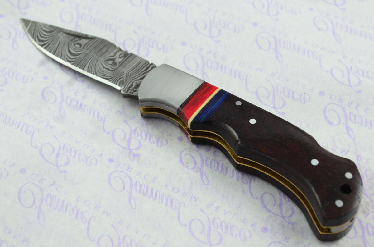 A Handmade Damascus Steel Pocket Knife - Rosewood Scales - Image 2