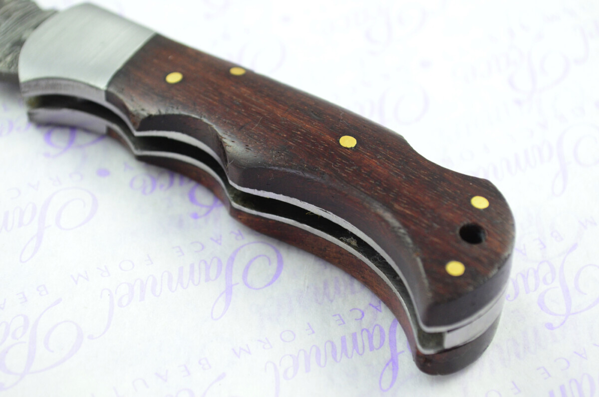 A Handmade Damascus Steel Pocket Knife - Rosewood Scales - Image 3