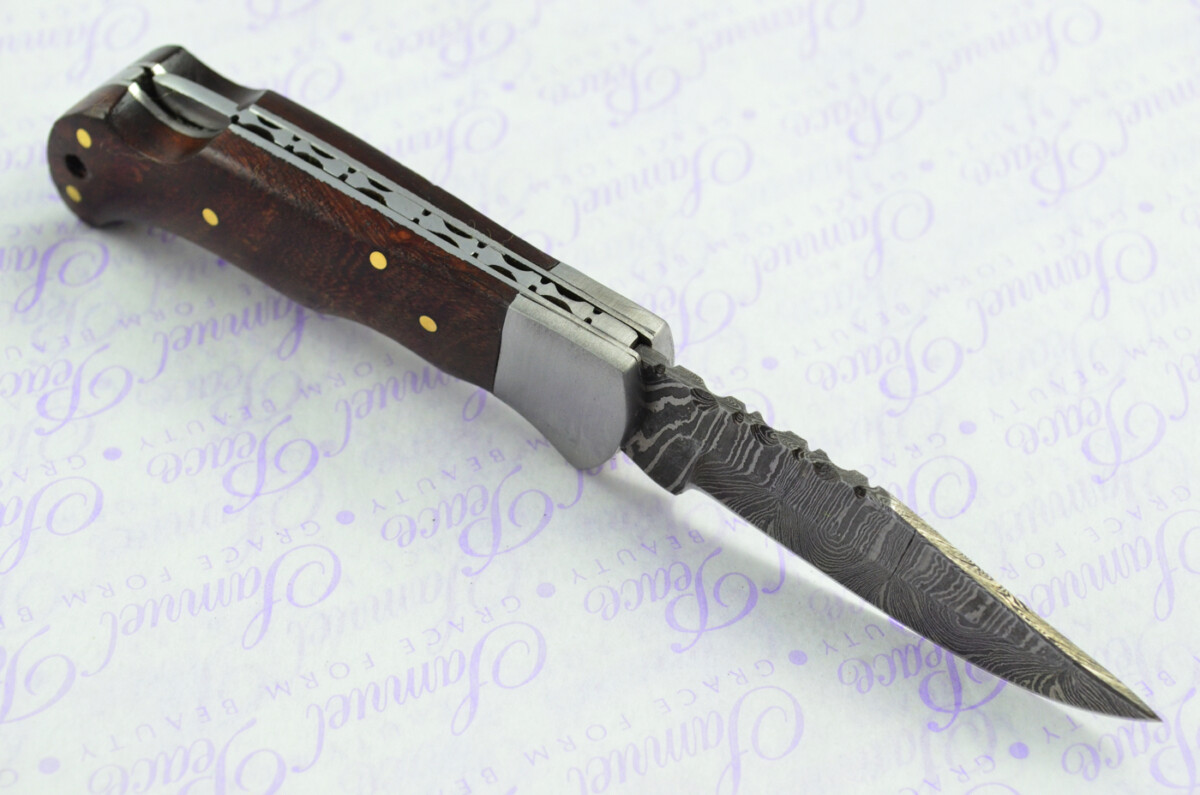 A Handmade Damascus Steel Pocket Knife - Rosewood Scales - Image 5