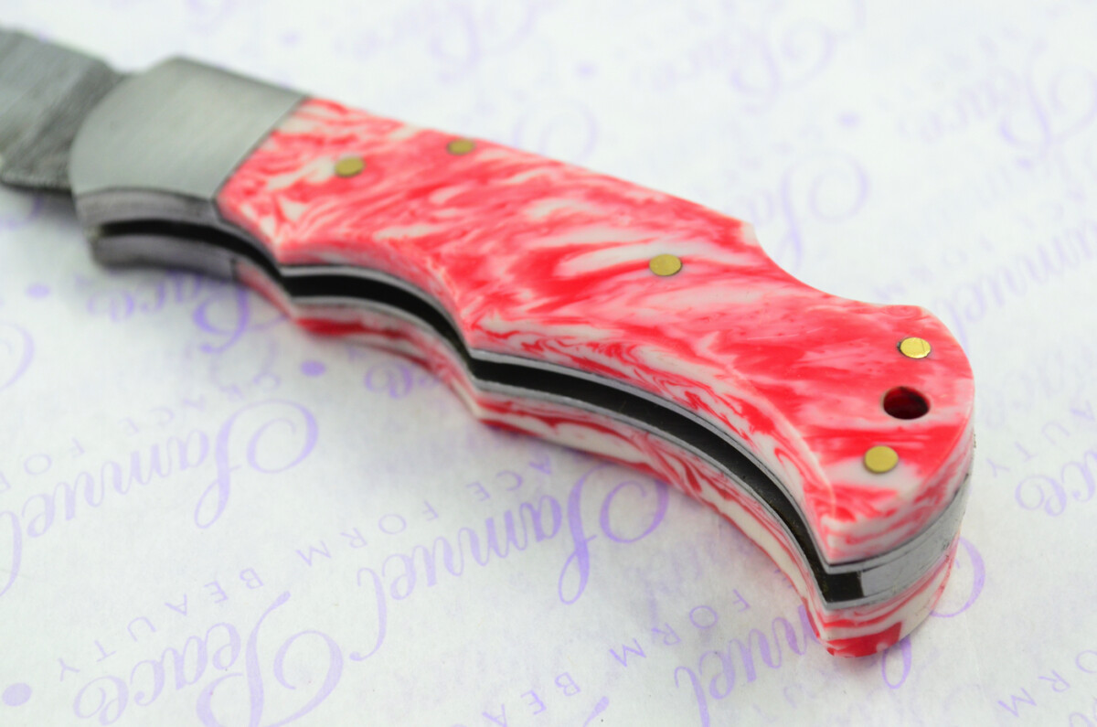 A Handmade Damascus Steel Pocket Knife -  Pink & White Resin Scales - Image 3