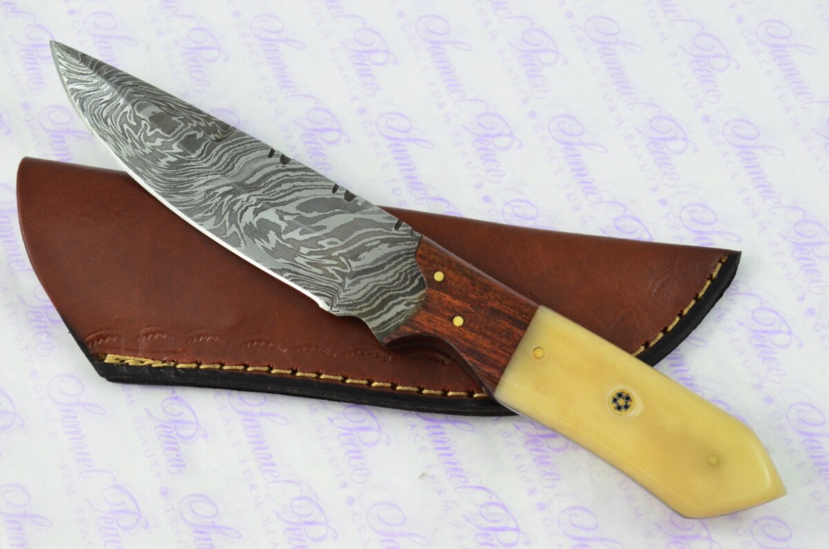 Astounding Damascus Steel Hunting Knife with Camel Bone & Rosewood Scales inc Leather Sheath