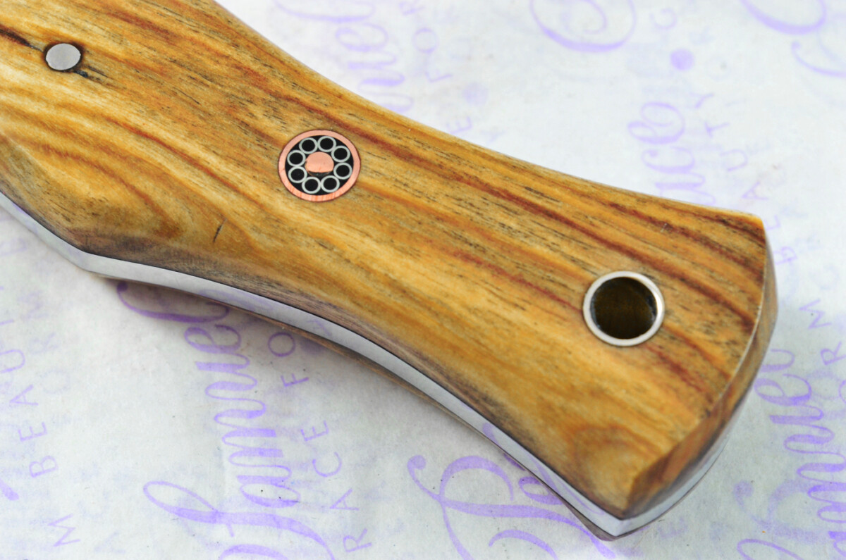 Astounding Damascus Steel Sgian Dubh Knife with Olive Wood Scales inc Leather Sheath - Image 7