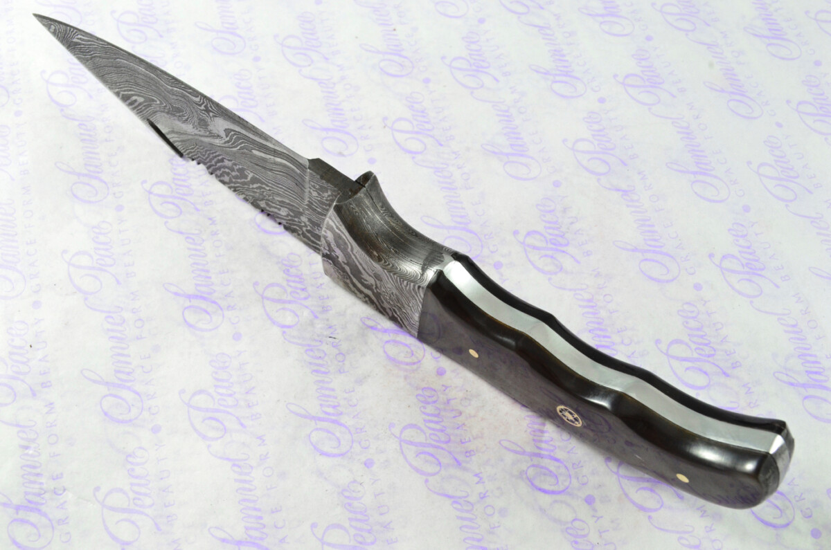Astounding Damascus Steel Hunting Skinning Knife with Buffalo Horn Scales inc Leather Sheath - Image 4