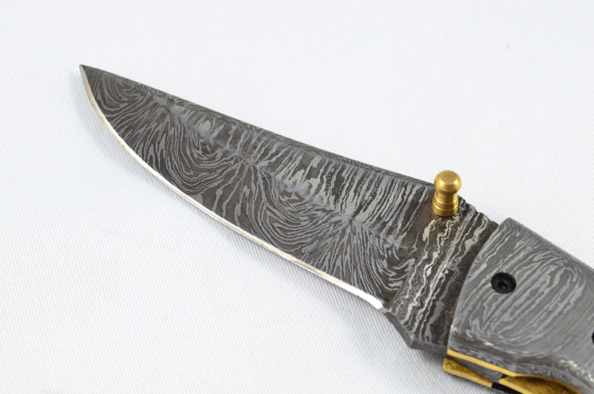 A Beautiful Handmade Damascus Steel Bladed Engraved Camel Bone Scaled Pocket Knife - Image 3