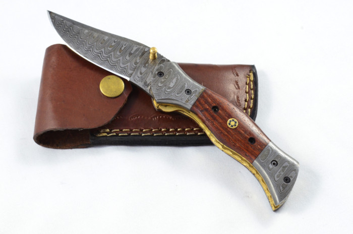 A Beautiful Handmade Damascus Steel Bladed Rosewood Scaled Pocket Knife