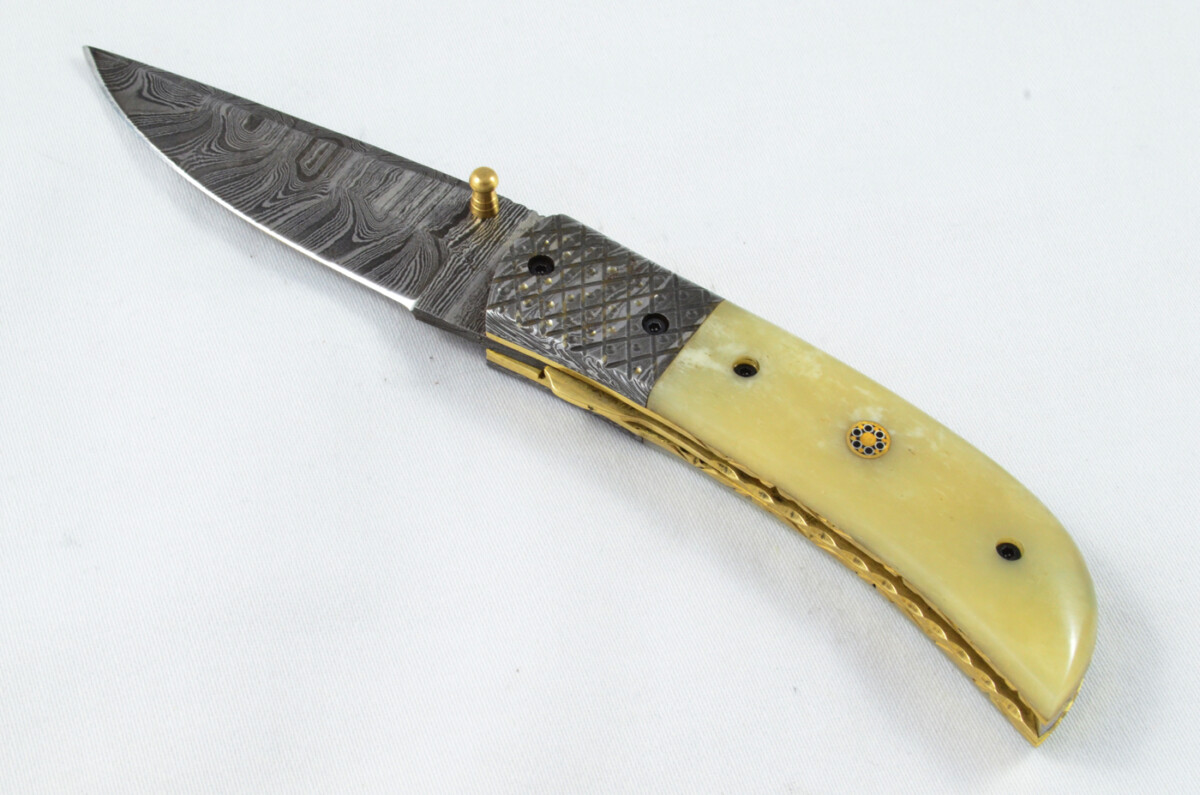 A Beautiful Handmade Damascus Steel Bladed Engraved Camel Bone Scaled Pocket Knife - Image 2