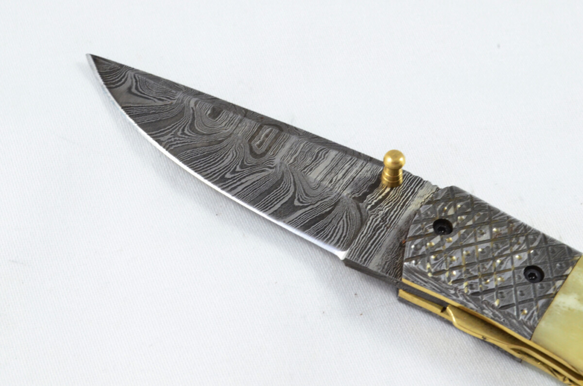 A Beautiful Handmade Damascus Steel Bladed Engraved Camel Bone Scaled Pocket Knife - Image 3
