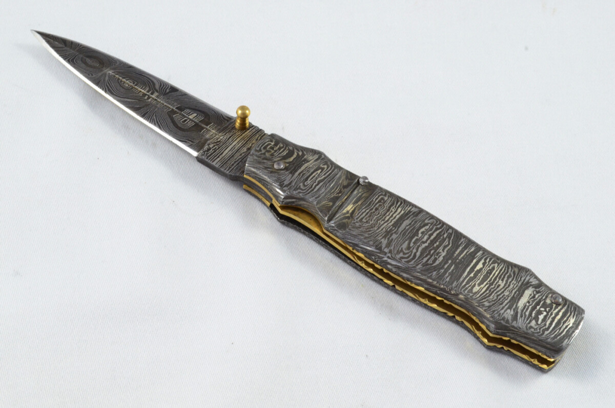 A Beautiful Handmade Damascus Steel Bladed Damascus Scaled Pocket Knife - Image 5